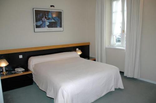 Absolue Renaissance Hotel Magny-Cours Quarto foto
